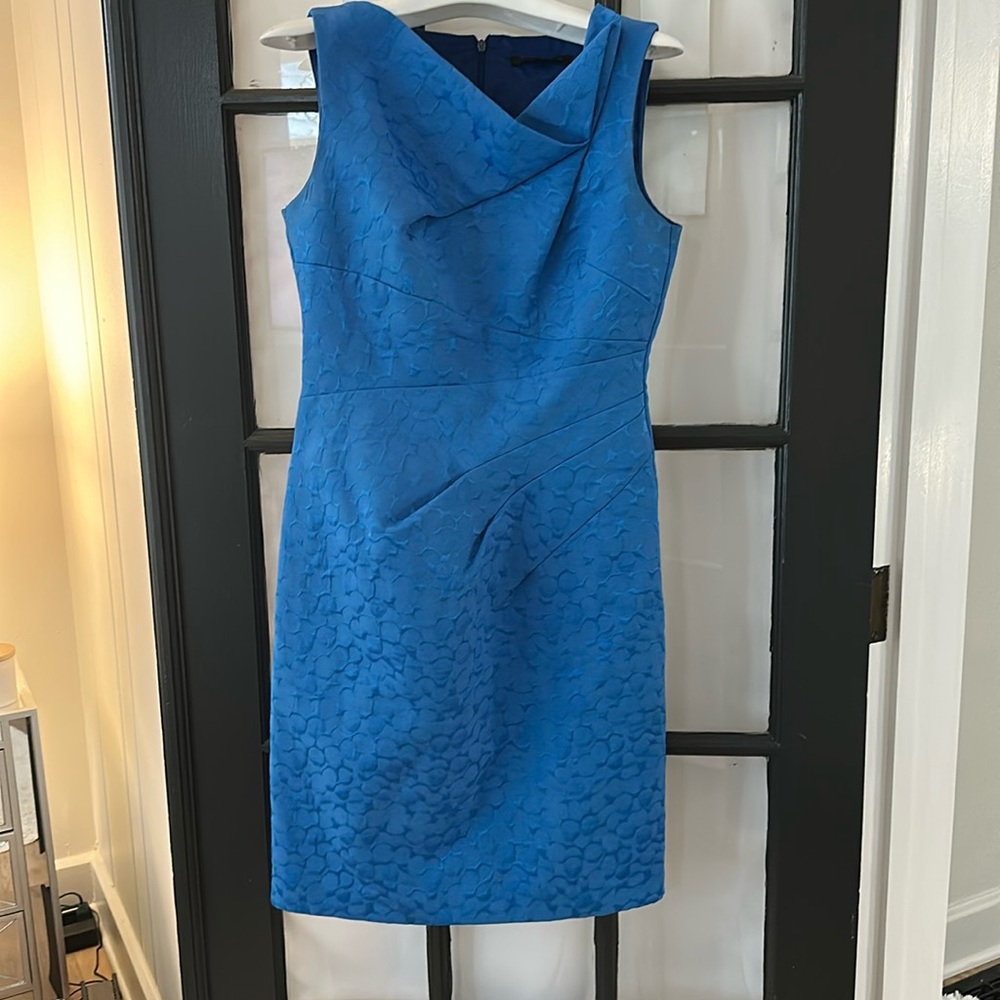 David Meister blue Textured Sleeveless Sheath Dress Size 4